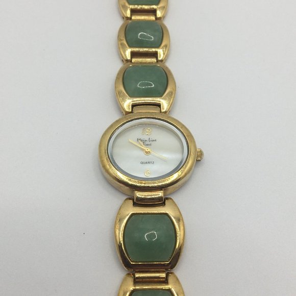 Main Line Time Gemstone 6 1/2" Watch ~GOLD TONE~Mother of Pearl Dial New Battery - Picture 4 of 11